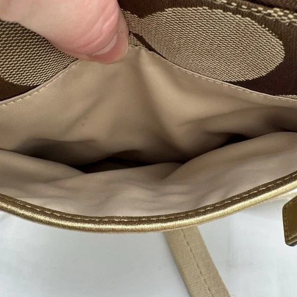 Coach Signature 40758 Swingpack Crossbody Shoulder Handbag Purse - Picture 13 of 13